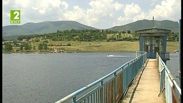 Забраниха  плуването в неохраняеми басейни