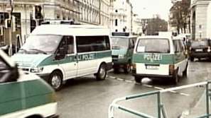 В Кьолн преследват избягали затворници