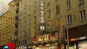 Собствениците на Славянска беседа гонят Сълза и смях