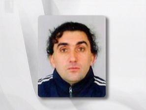 полицията издирва опасен затворник
