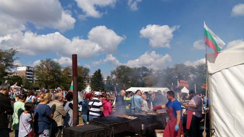 снимка 5 Южният парк в София. Ден на Независимостта