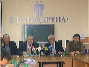 безработицата вече стигна 114