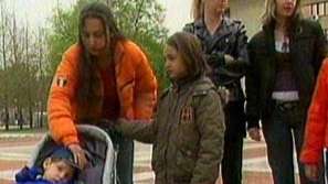 Родители на протест срещу социалната политика