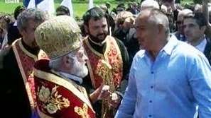 Бойко Борисов направи първа копка на отсечката Стара Загора - Нова Загора