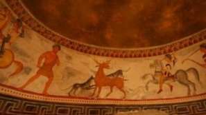 Застрашени стенописи в Тракийската гробница