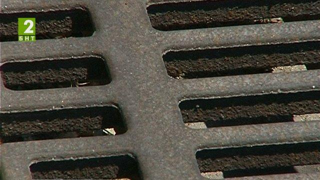 Спешно чистят шахтите в Пловдив