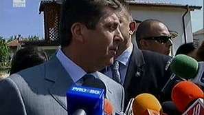 Първанов: Стават странни неща