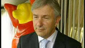 Клаус Воверайт: Сама по себе си икономическата криза е контрапродуктивна