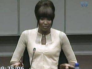 Красавицата и диамантите