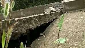 Летните дъждове активизираха свлачище край Мездра