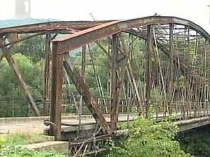 опасен мост