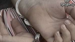 Трима задържани при акция Дедесарите