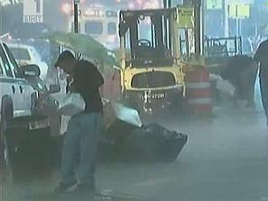 Буря остави Ню Йорк без ток