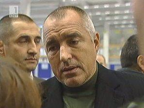 Бойко Борисов дойде в пленарна зала в края на дебата за вота на недоверие