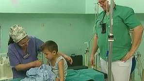 Лекари връщат деца с церебрална парализа