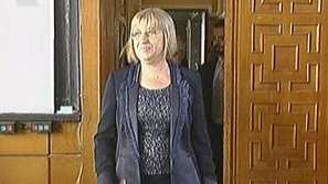 Цачева на среща със студенти в СУ