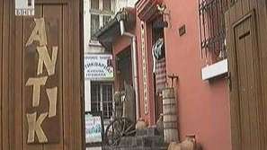 Пловдивските антиквариати крият вълнуващи елементи от пороците на българина