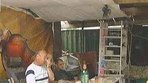 Бивш военен стреля по съседи