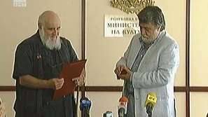 Вежди Рашидов награди художника Абрахам Пинкас с отличието Златен век