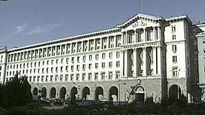 Министерски съвет одобри вдигането на минималната заплата