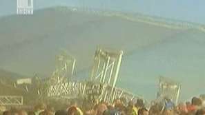 Четири жертви при срутване на сцена в Индианаполис