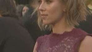 ФБР издирва хакери заради голи снимки на Скарлет Йохансон