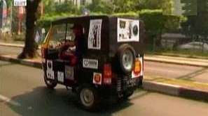 Състезание с рикши в Джакарта