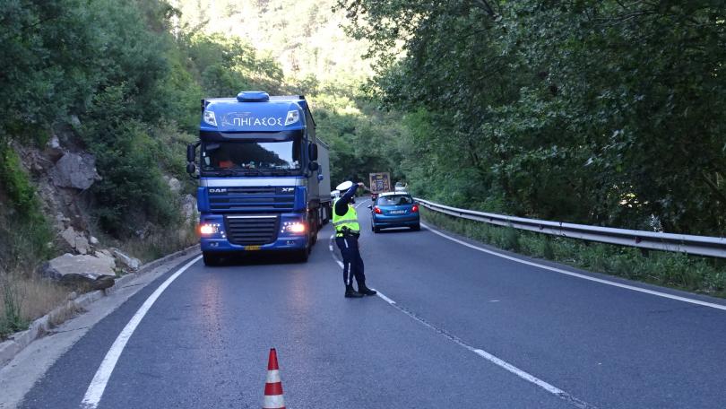 Шофьори и специалисти се обявиха против пълната забрана за изпреварване