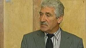 Депутатите даряват глобите си на сираци