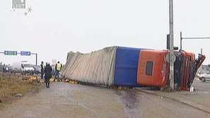 Тир се обърна край Филиповци