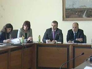синдикатите върнаха тристранния съвет