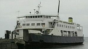 Ферибот потъна в Бангладеш, 150 изчезнали