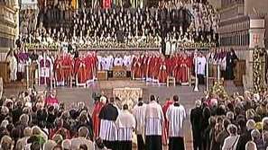 Поклонение пред туниката на Христос