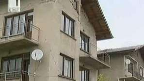 Палатки и фургони за бедстващите в с. Дивотино