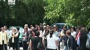 Работници затварят улица в Шумен заради неизплатени заплати