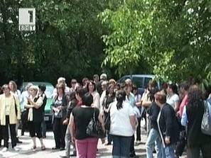 работници затварят улица шумен заради неизплатени заплати
