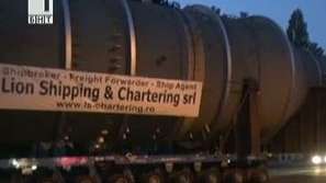 Гигантска нефтена колона в Бургас