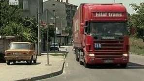 Камион без шофьор блъсна велосипедист