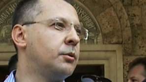 Сергей Станишев подари камбана на гигинския манастир Св. Св. Козма и Дамян