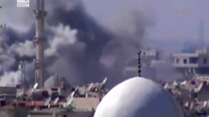 Обстрелват квартал на Дамаск