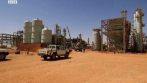 Продължава заложническата криза в Алжир