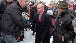 Станишев против изваждането на ВМЗ от забранителния списък