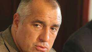 Борисов: Станишев освен, че чете на обратно, е започнал да чете и до половината