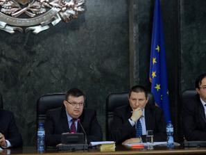 прокуратурата мвр подслушва безконтролно