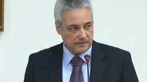 Премиерът посети изненадващо МВР снощи