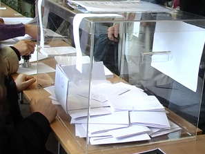 Лихвари търгуват с гласовете на длъжници