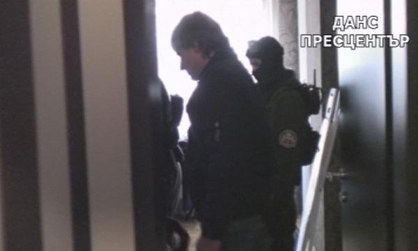 Около 30 души бяха задържани при спецакция срещу нелегалните имигранти