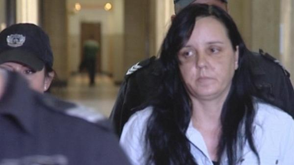 Съдът пусна под домашен арест акушерката Емилия Ковачева