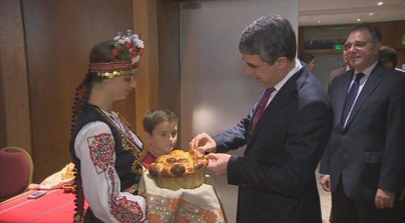 Над 150 наши сънародници се срещнаха с президента Росен Плевнелиев в Аржентина