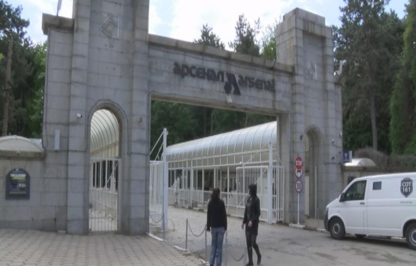 Двама загинаха при пожар във военния завод Арсенал(Обзор)